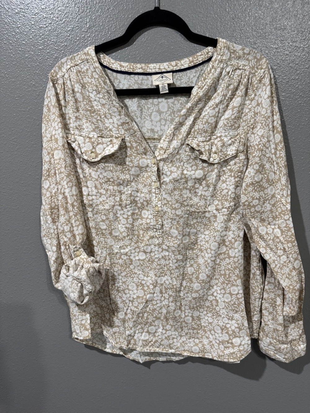St. John's Bay Beige and White Floral Button-Front Blouse - Picture 4 of 4